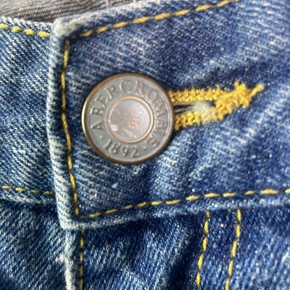 Abercrombie & Fitch Size 6 Boot cut Intentionally Distressed Jeans whiskering - Picture 5 of 10
